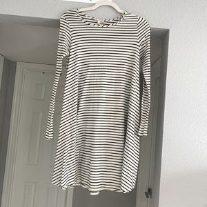 Striped t-shirt dress - love sleeve
